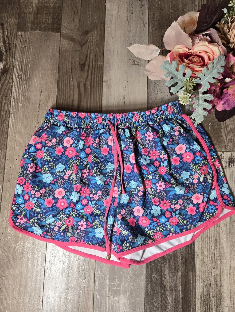 Jess Lea Women’s Floral Athletic Shorts – Size XL